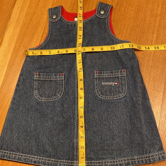 Vintage TOMMY HILFIGER TOMMY Baby Denim Snap Dress // Size 12-18MOS EUC - Picture 9 of 9